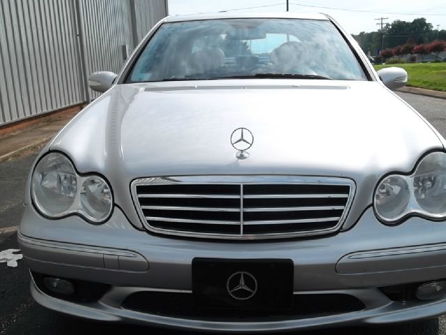 Mercedes-Benz C-Class 2005 photo 1