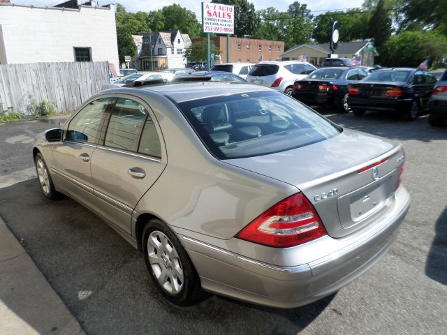 Mercedes-Benz C-Class 2005 photo 15