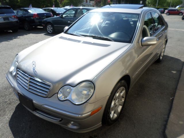 Mercedes-Benz C-Class 2005 photo 17