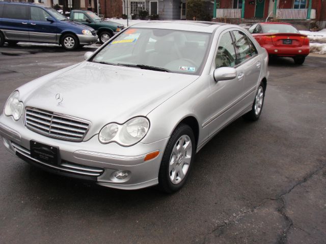 Mercedes-Benz C-Class 2005 photo 4