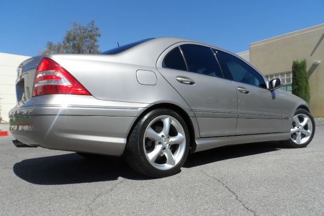 Mercedes-Benz C-Class 2005 photo 8