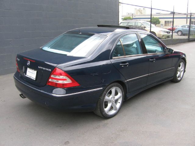 Mercedes-Benz C-Class 2005 photo 1