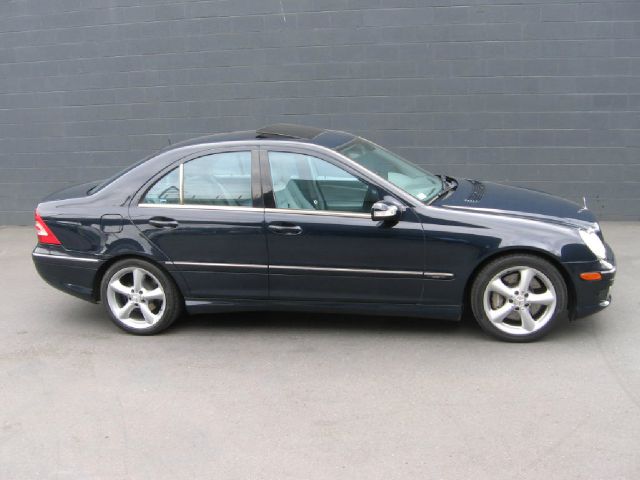 Mercedes-Benz C-Class 2005 photo 3