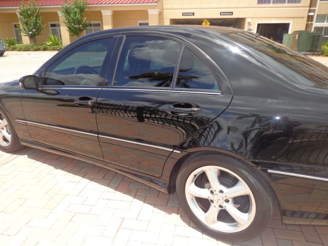 Mercedes-Benz C-Class 2005 photo 16