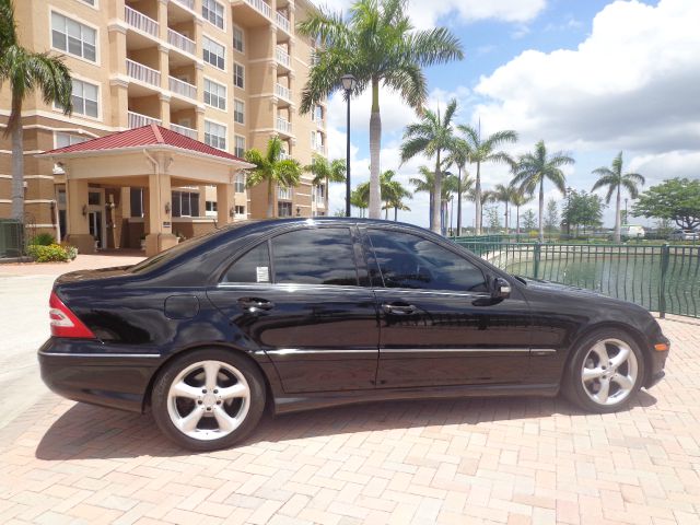 Mercedes-Benz C-Class 2005 photo 30