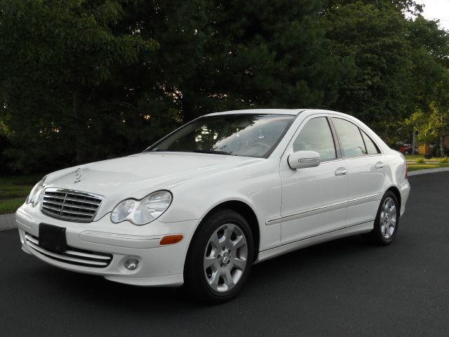 Mercedes-Benz C-Class 2005 photo 4