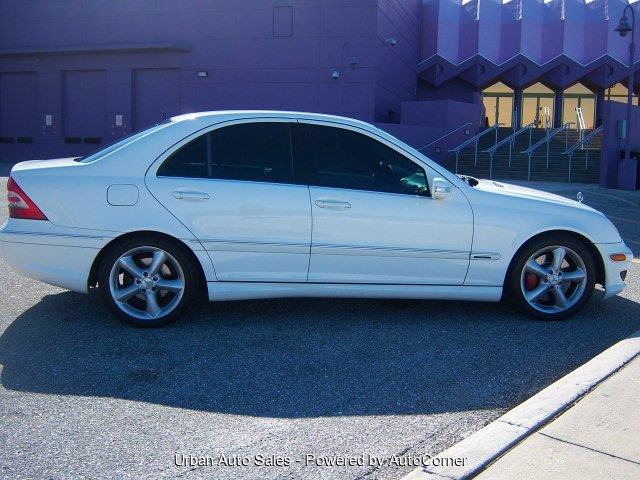 Mercedes-Benz C-Class 2005 photo 1