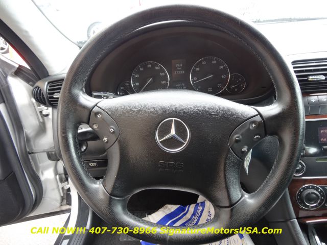 Mercedes-Benz C-Class 2005 photo 12