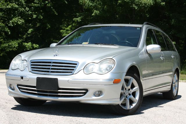 Mercedes-Benz C-Class 2005 photo 4