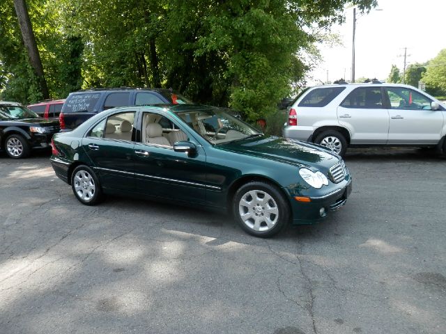 Mercedes-Benz C-Class 2005 photo 9