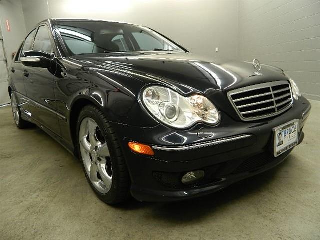 Mercedes-Benz C-Class 2005 photo 3