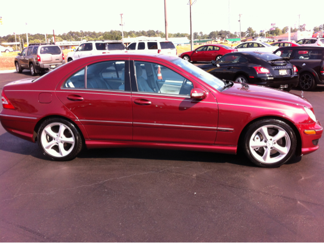 Mercedes-Benz C-Class 5DR 4WD CREW CA Sedan