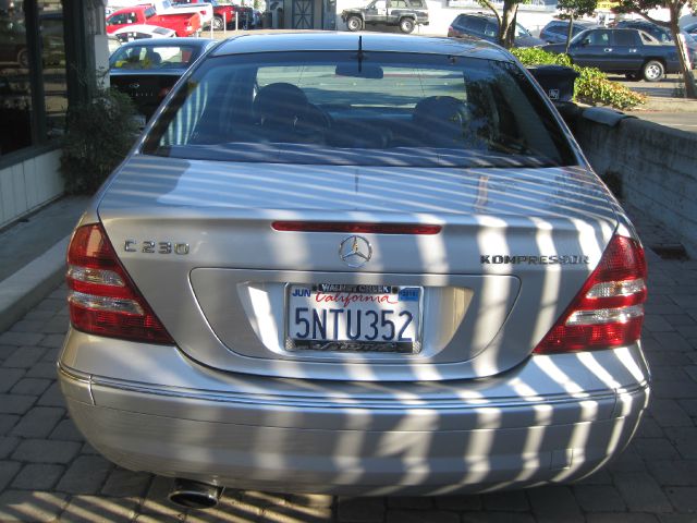 Mercedes-Benz C-Class 2005 photo 1