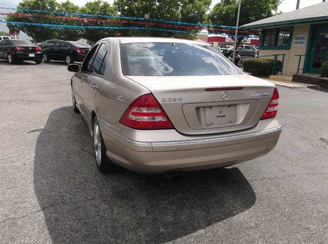 Mercedes-Benz C-Class 5DR 4WD CREW CA Sedan