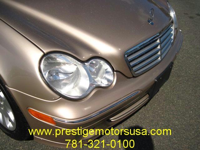 Mercedes-Benz C-Class 2005 photo 5