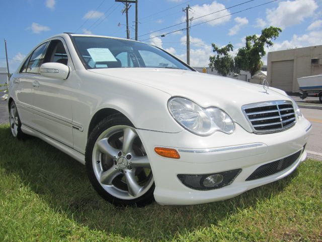 Mercedes-Benz C-Class 2006 photo 1