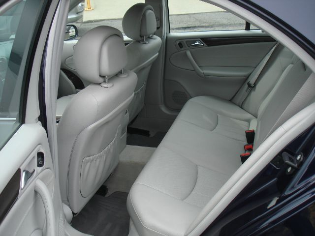 Mercedes-Benz C-Class 2006 photo 10