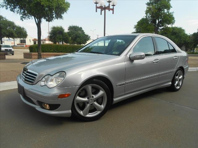 Mercedes-Benz C-Class 2006 photo 31