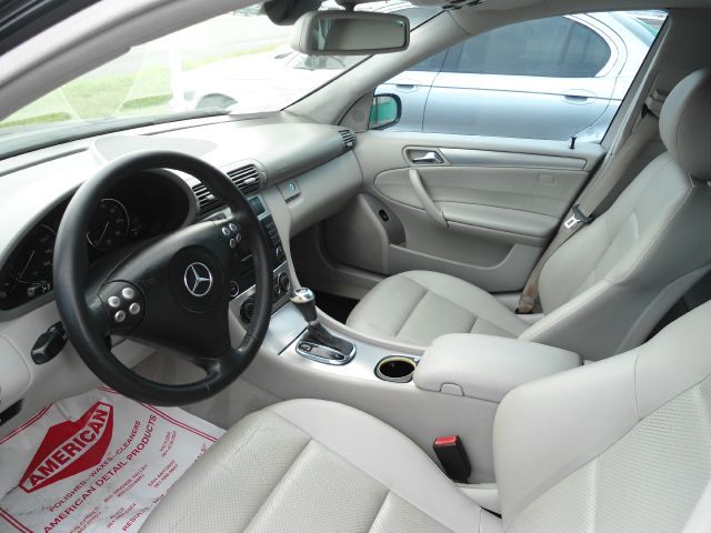 Mercedes-Benz C-Class 2006 photo 4