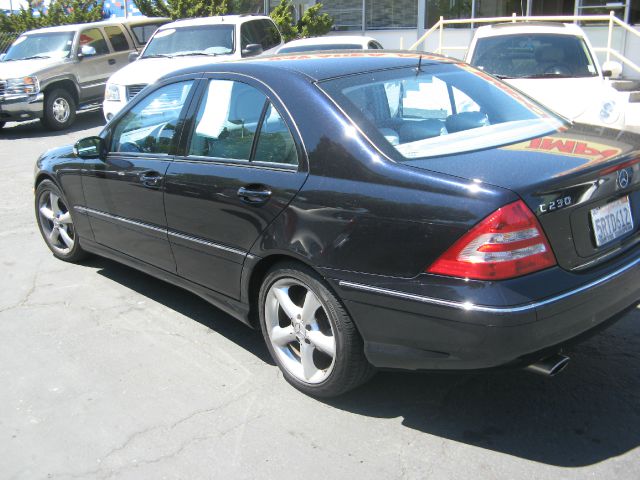 Mercedes-Benz C-Class 2006 photo 10