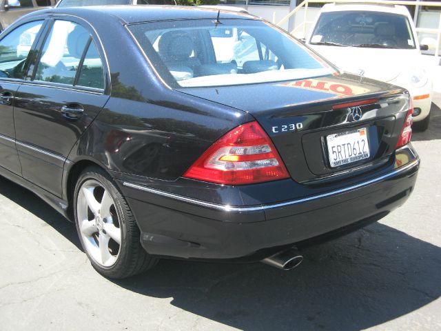 Mercedes-Benz C-Class 2006 photo 31