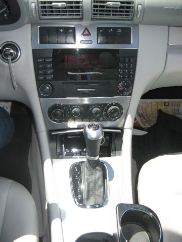 Mercedes-Benz C-Class 2006 photo 4