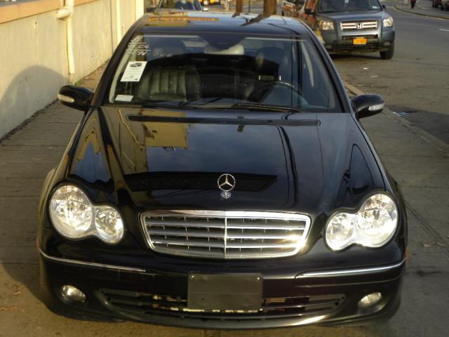 Mercedes-Benz C-Class 2006 photo 1