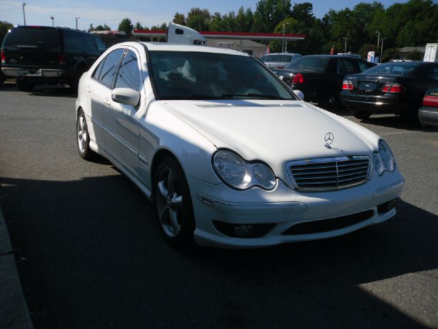 Mercedes-Benz C-Class 2006 photo 1