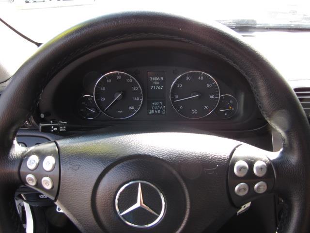 Mercedes-Benz C-Class 2006 photo 12