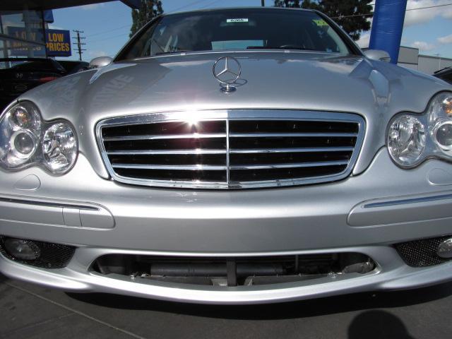 Mercedes-Benz C-Class 2006 photo 20