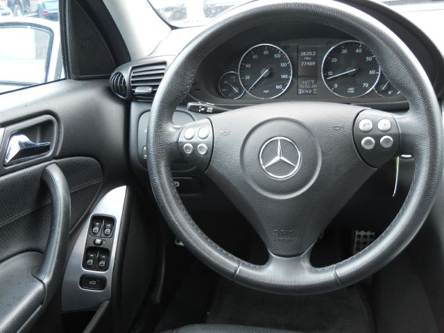 Mercedes-Benz C-Class 2006 photo 3