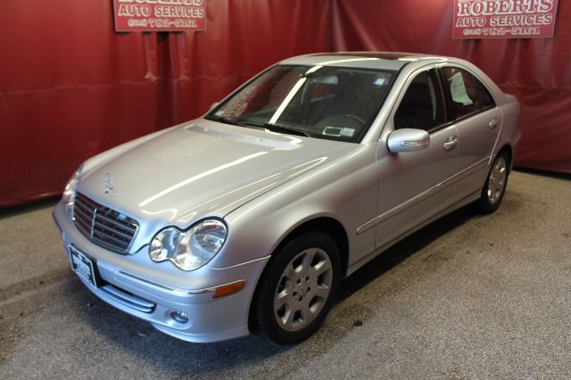 Mercedes-Benz C-Class 2006 photo 1