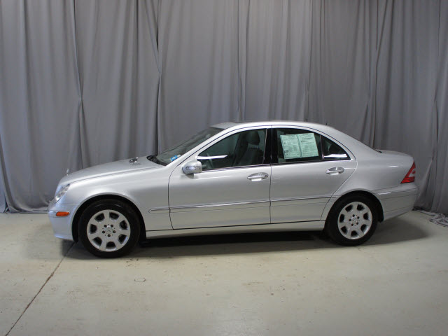 Mercedes-Benz C-Class 2006 photo 1