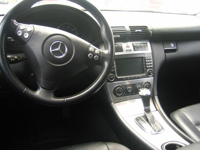 Mercedes-Benz C-Class 2006 photo 6