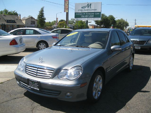 Mercedes-Benz C-Class 2006 photo 3