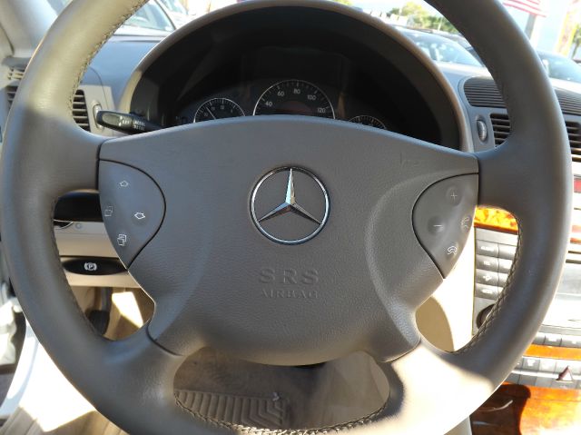 Mercedes-Benz C-Class 2006 photo 1