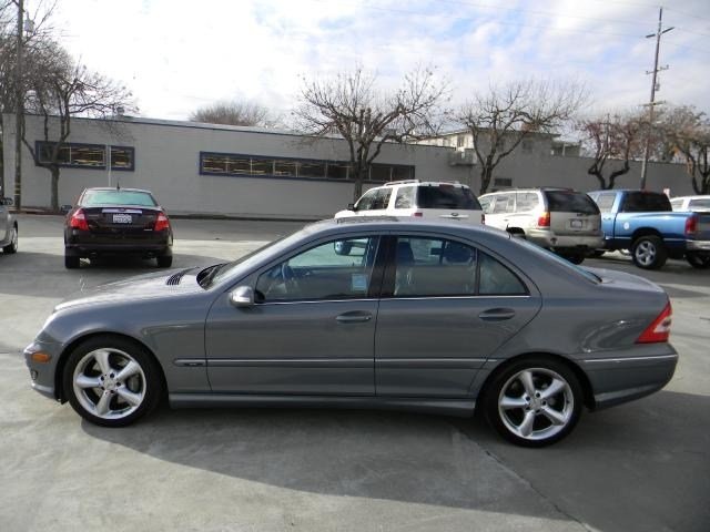 Mercedes-Benz C-Class 2006 photo 1