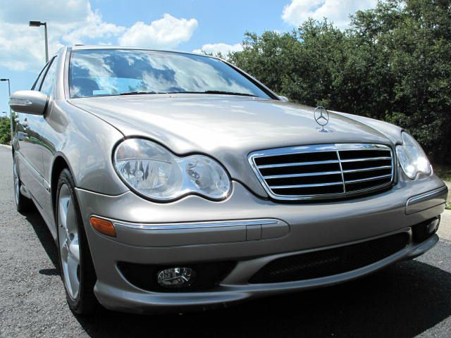 Mercedes-Benz C-Class 2006 photo 41