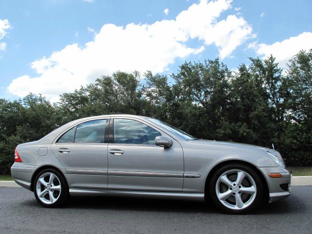 Mercedes-Benz C-Class 2006 photo 50