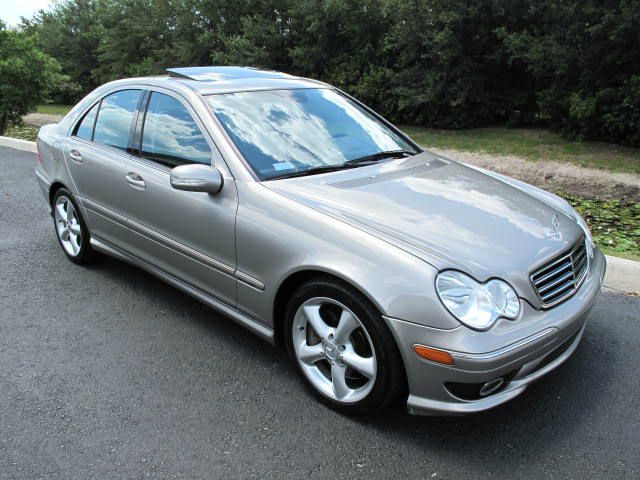 Mercedes-Benz C-Class 2006 photo 7