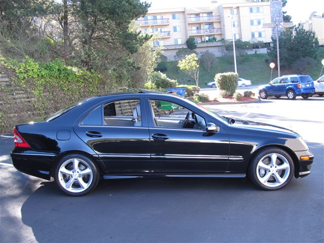 Mercedes-Benz C-Class 2006 photo 3