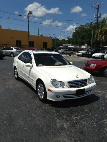 Mercedes-Benz C-Class 2006 photo 3