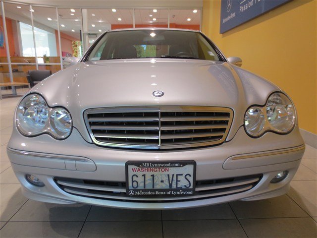 Mercedes-Benz C-Class 2006 photo 1