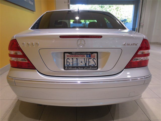 Mercedes-Benz C-Class 2006 photo 4