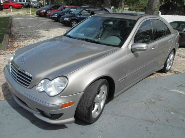 Mercedes-Benz C-Class 2006 photo 3