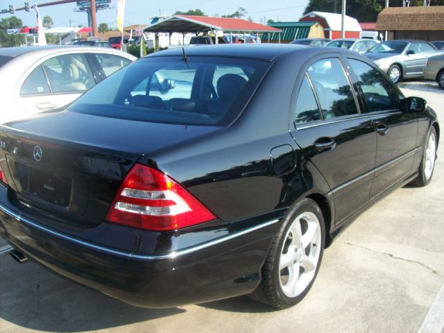 Mercedes-Benz C-Class 2006 photo 3