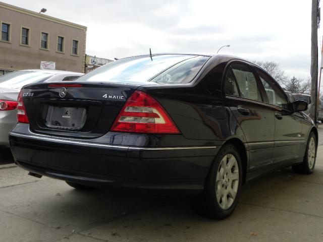 Mercedes-Benz C-Class 2006 photo 3