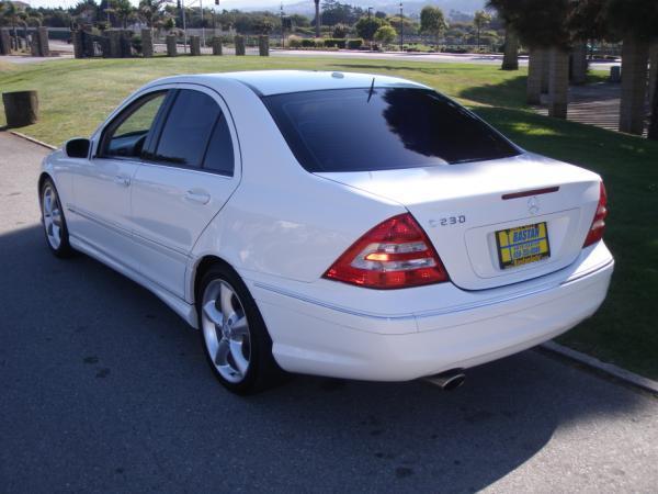 Mercedes-Benz C-Class 2006 photo 3