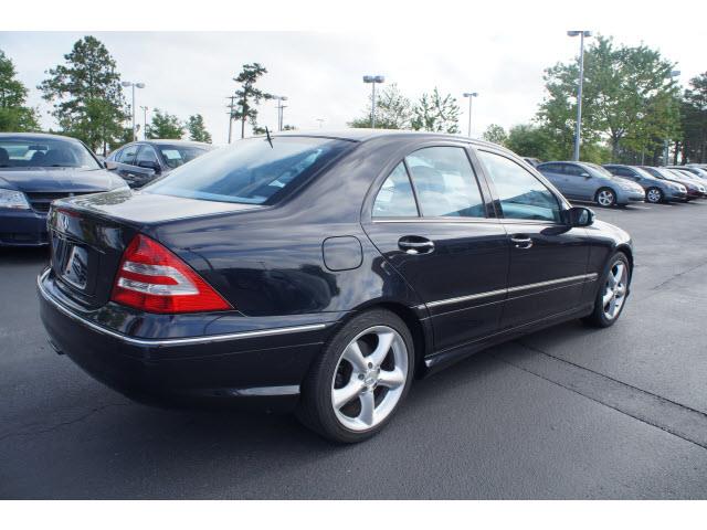 Mercedes-Benz C-Class 2006 photo 1