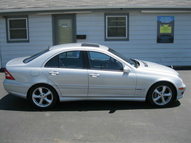 Mercedes-Benz C-Class 2006 photo 1